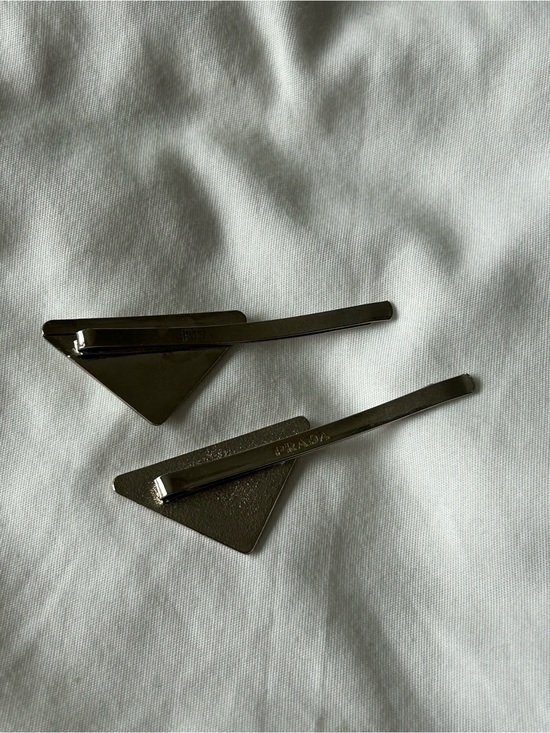 triangle metal hair clips main image 4